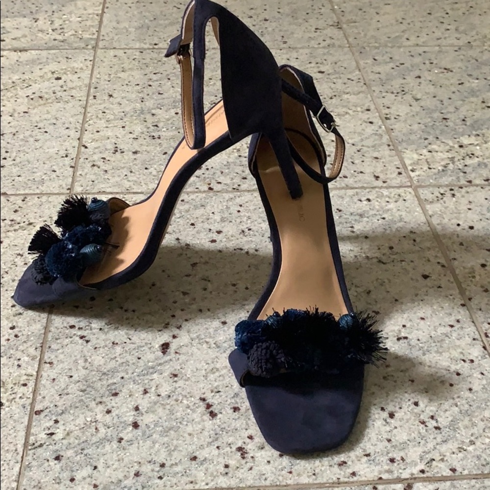 Size 8.5 Banana Republic Navy Heels